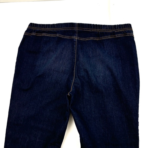 St. John's Bay Pull On Straight Jegging Women's size XL Dark Blue Denim jeans - Picture 4 of 4